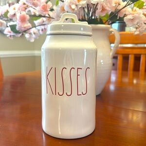 Rae Dunn Kisses Canister